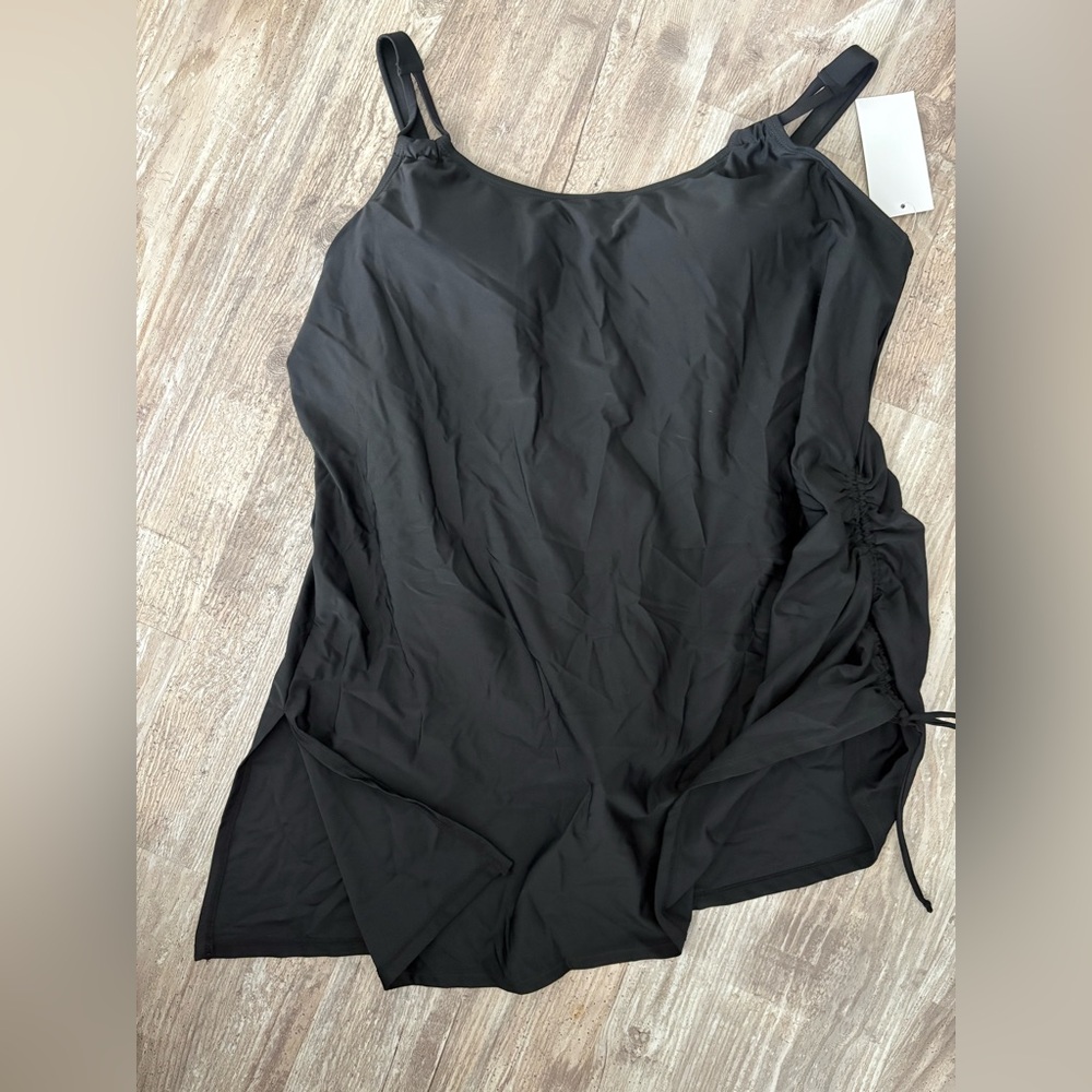 Black Sleeveless Dress